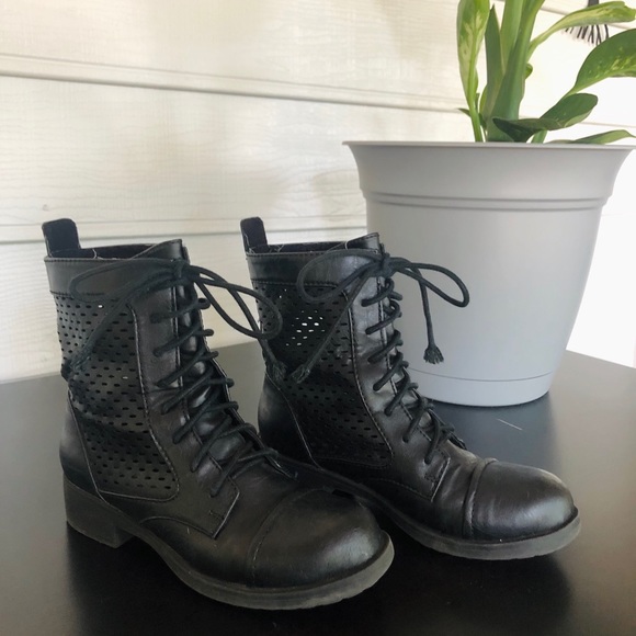 Madden Girl Combat Boots - Picture 1 of 4